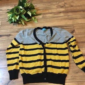 Women’s size lg cardigan black yellow and gray